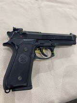 BERETTA USA 92 FS - 1 of 2