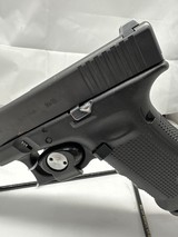 GLOCK 17 GEN 4 - 2 of 5