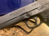 SMITH & WESSON SW40F - 4 of 7