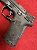 SMITH & WESSON EZ mp M&p Shield 380 - 5 of 7