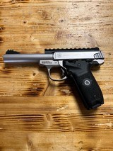 SMITH & WESSON SW22 VICTORY - 1 of 2