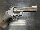 SMITH & WESSON 629-6 CLASSIC - 2 of 4