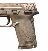 SMITH & WESSON M&P 9 shield - 4 of 6