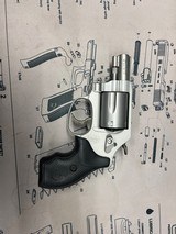 SMITH & WESSON 637 - 1 of 2