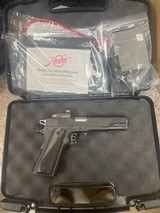 KIMBER 1911 custom lw - 1 of 2