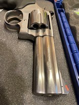 SMITH & WESSON 686 - 6 of 6