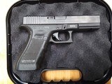 GLOCK 22 G22 GEN 4 .40 (Night Sights) POLICE TRADE IN - 1 of 3