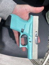 GLOCK 43 - Robin‚‚s Egg Blue / Shimmering Aluminum Cerakot - 3 of 4