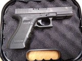GLOCK 17 G17 GEN 4 9MM W/ 3 MAGS (POLICE TRADE-IN) - 1 of 3