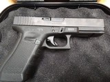 GLOCK 22 G22 GEN 4 .40 (Night Sights) POLICE TRADE IN - 1 of 3