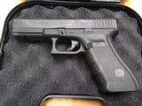 GLOCK 22 G22 GEN 4 .40 (Night Sights) POLICE TRADE IN - 2 of 3