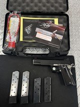 KIMBER CUSTOM LW - 1 of 6