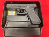GLOCK 22 G22 Gen 2 .40 S&W - 4 of 6