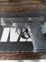 SMITH & WESSON M&P9 - 2 of 3