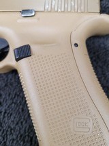 GLOCK 19x - 4 of 7