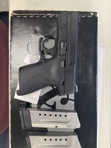 SMITH & WESSON M&P 9 SHIELD - 2 of 4