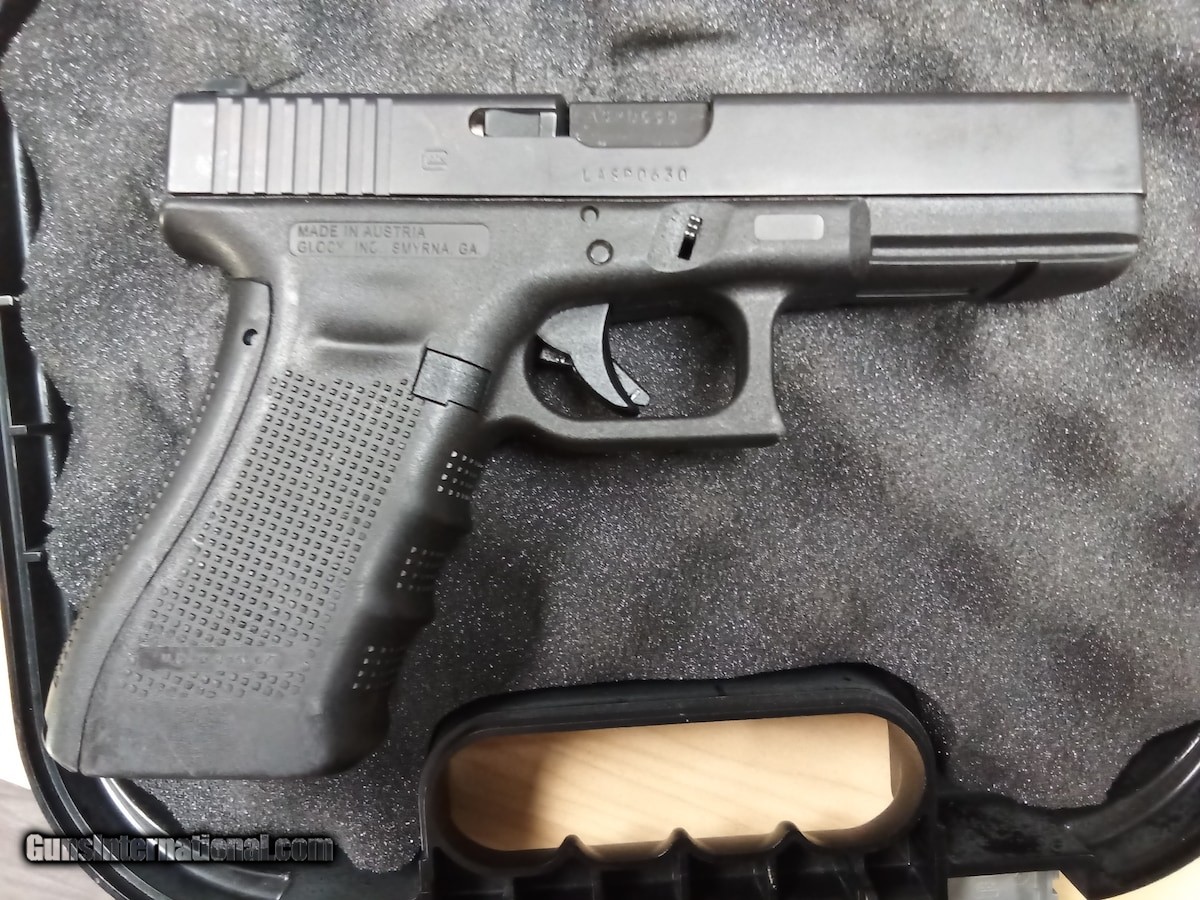 GLOCK 17 G17 GEN 4 9MM W/ 3 MAGS (POLICE TRADE-IN)