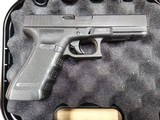 GLOCK 22 G22 GEN 4 .40 (Night Sights) POLICE TRADE IN - 1 of 3