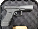 GLOCK 22 G22 GEN 4 .40 (Night Sights) POLICE TRADE IN - 1 of 3