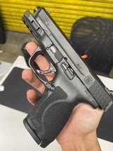 SMITH & WESSON M&P M2.0 40 S&W - 6 of 7