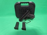GLOCK 19 GEN 5 - 1 of 5