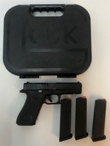GLOCK 17 GEN 5 - 1 of 7