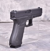 GLOCK 17 G17 GEN 4 9MM W/ 3 MAGS (POLICE TRADE-IN) - 4 of 6