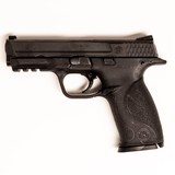 SMITH & WESSON M&P40 - 2 of 4