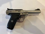 SMITH & WESSON SW22 VICTORY - 1 of 6