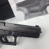 GLOCK 22 G22 GEN 4 .40 (Night Sights) POLICE TRADE IN - 1 of 7