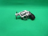 SMITH & WESSON 637 Airweight 38 Special - 3 of 6