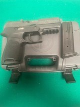 SIG SAUER P320 COMPACT 9MM LUGER (9X19 PARA) - 1 of 1