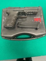 HK P30L - 1 of 1