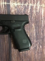 GLOCK 19 G19 Gen 4 w/ Night Sights - 2 of 6
