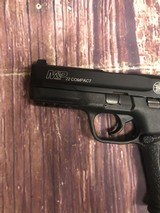 SMITH & WESSON M&P 22 COMPACT - 4 of 7