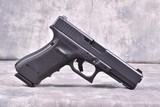 GLOCK 17 Gen4 W/ Glock Factory Night Sights - 3 of 6