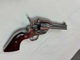 RUGER NEW VAQUERO HIGH GLOSS - 3 of 5