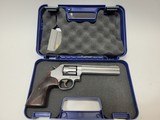 SMITH & WESSON 686 DELUXE - 2 of 2