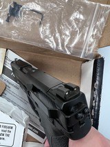 SMITH & WESSON M&P 9 SHIELD - 3 of 4