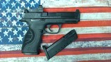 SMITH & WESSON M&P40 PRO WITH C.O.R.E - 2 of 5