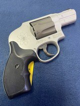 SMITH & WESSON 242 Ti - 3 of 4