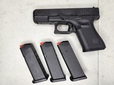 GLOCK 19 Gen5 - 2 of 7