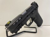 SMITH & WESSON M&P 9 Shield EZ Performance center - 4 of 5