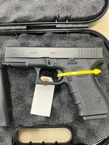 GLOCK 19 - 2 of 5