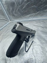 SMITH & WESSON SD9 VE - 3 of 5