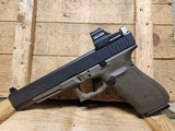 GLOCK GLOCK 40 MOS - 1 of 3