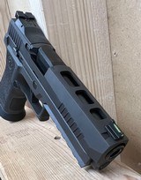 SIG SAUER P320 X5 LEGION - 4 of 5
