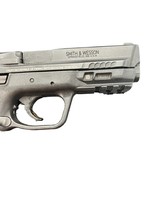 SMITH & WESSON M&P 9 - 2 of 5