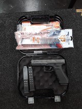 GLOCK 22 GEN 4 W/ EXTENDED MAGAZINE .40 S&W - 4 of 4