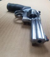 SMITH & WESSON M686 - 5 of 7
